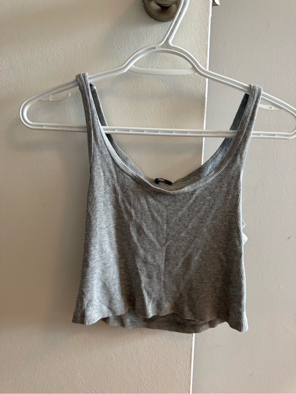 Brandy Melville Gray Ribbed Scoop Crop Tank
